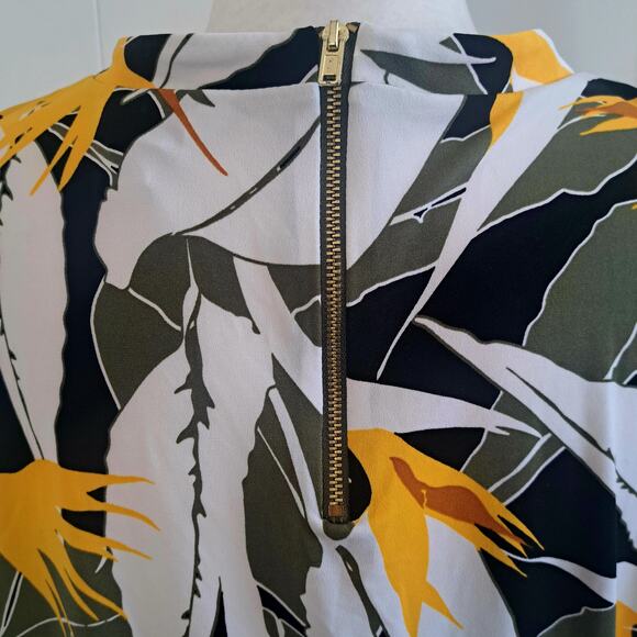 Liz Claiborne Cap Sleeve Top - Picture 6 of 8